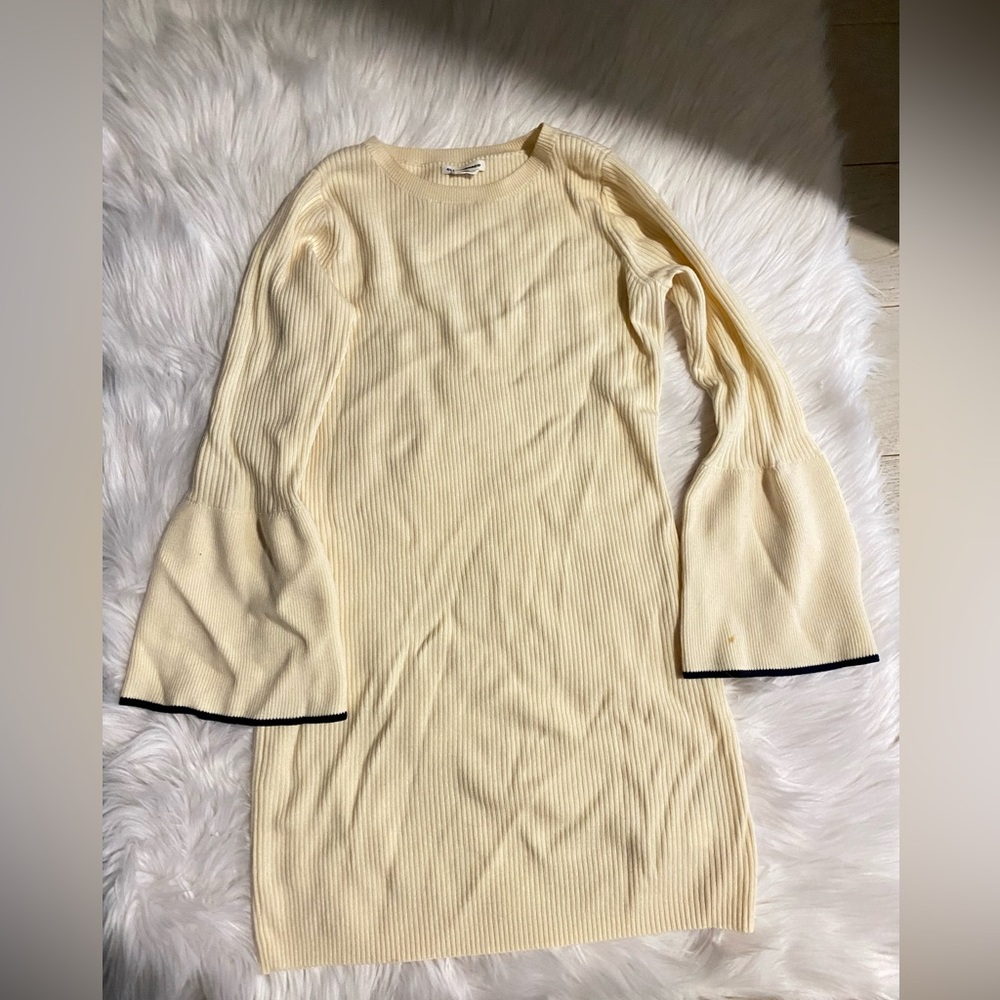 Club Monaco White knit dress